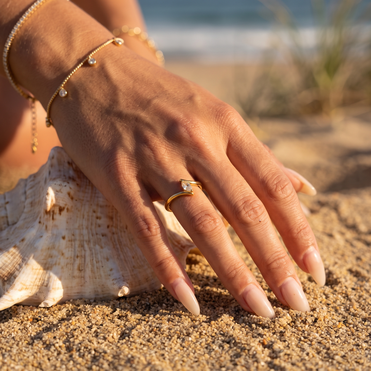Starlight Ring Gold lifestyle