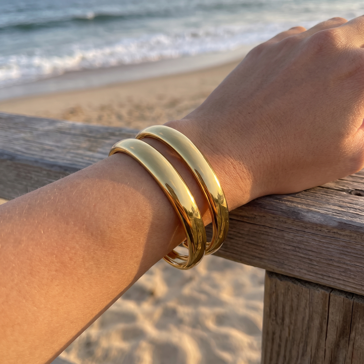 Ocean Escape Bangle Gold lifestyle