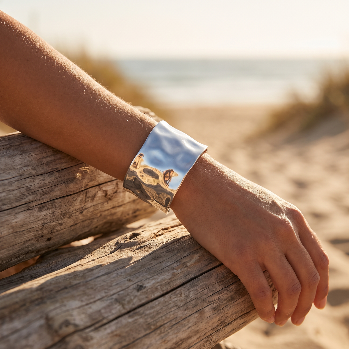 Tidal Love Bracelet Silver lifestyle