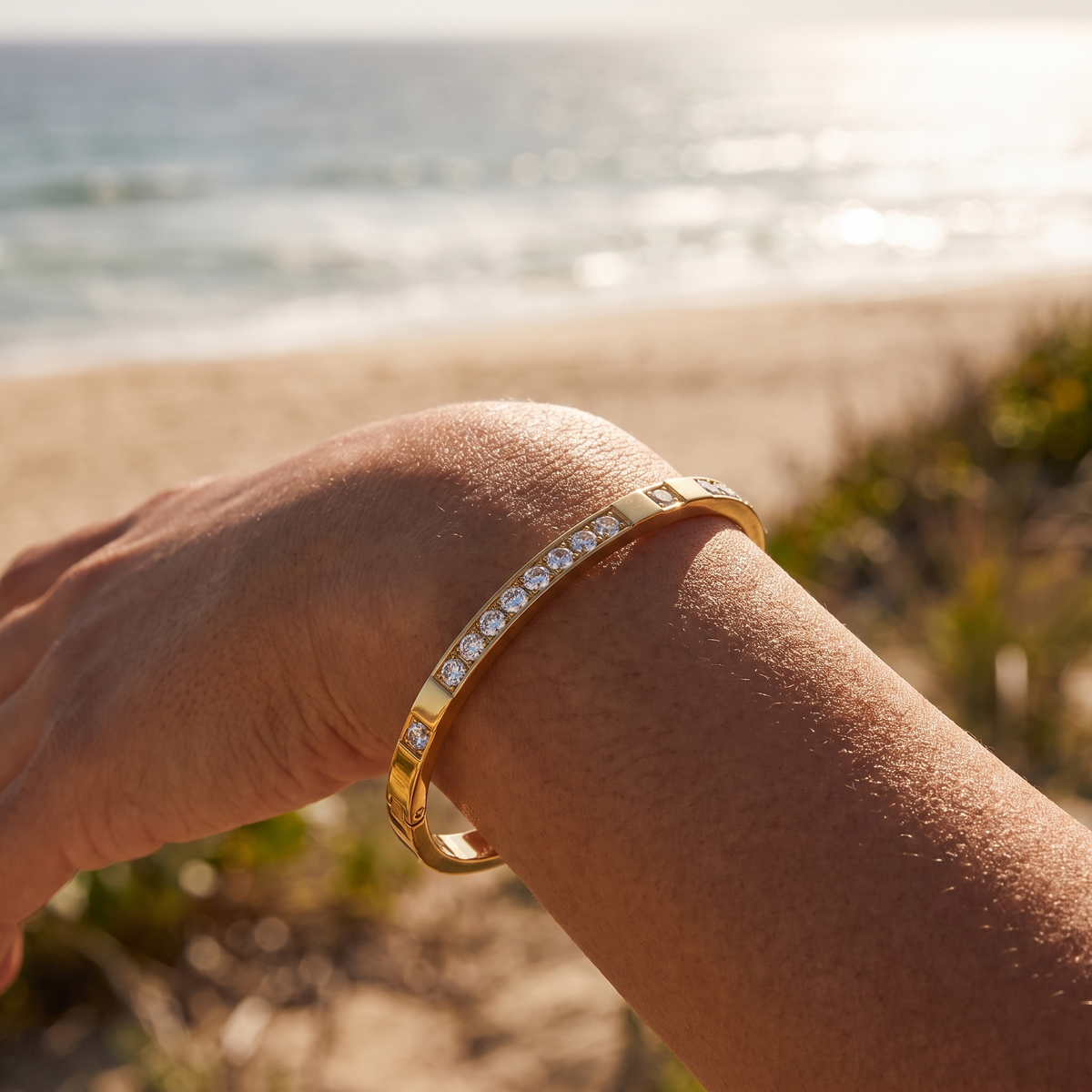 Verona Bangle Gold lifestyle